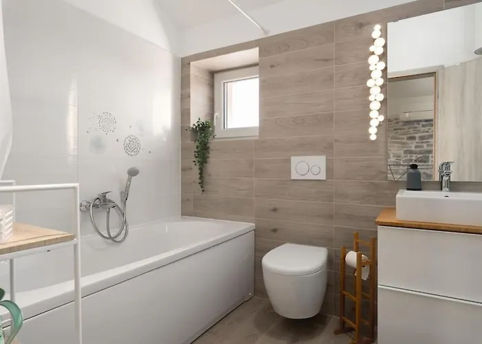 Madonna Delle Nevi By Briskva *