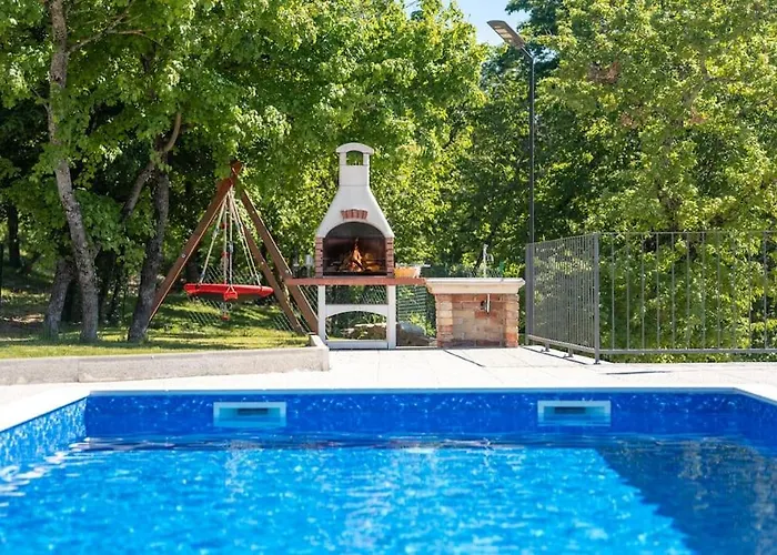 Madonna Delle Nevi By Briskva Villa *