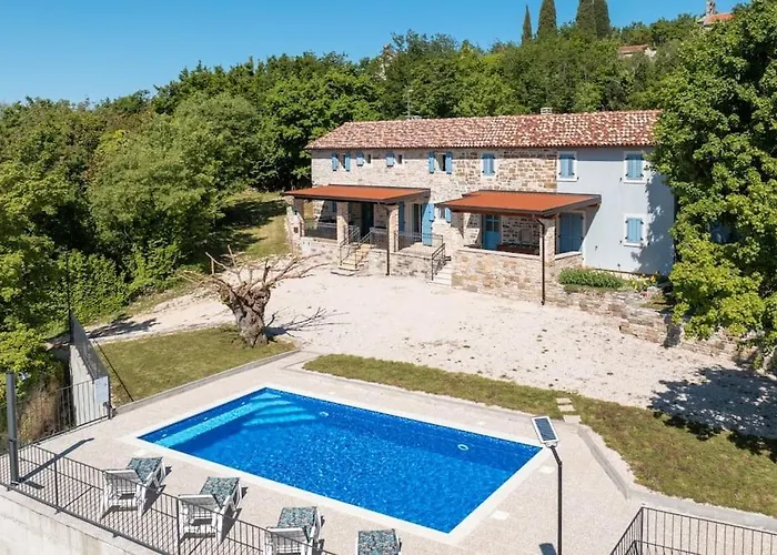 Madonna Delle Nevi By Briskva Oprtalj